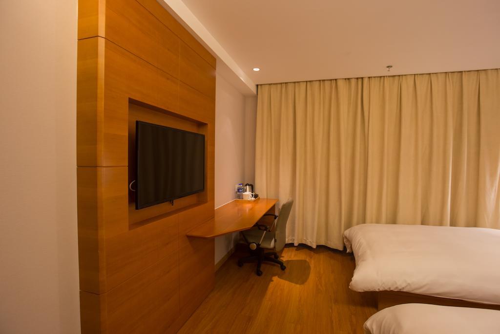 Ji Hotel Shanghai Railway Station West Tianmu Road Εξωτερικό φωτογραφία